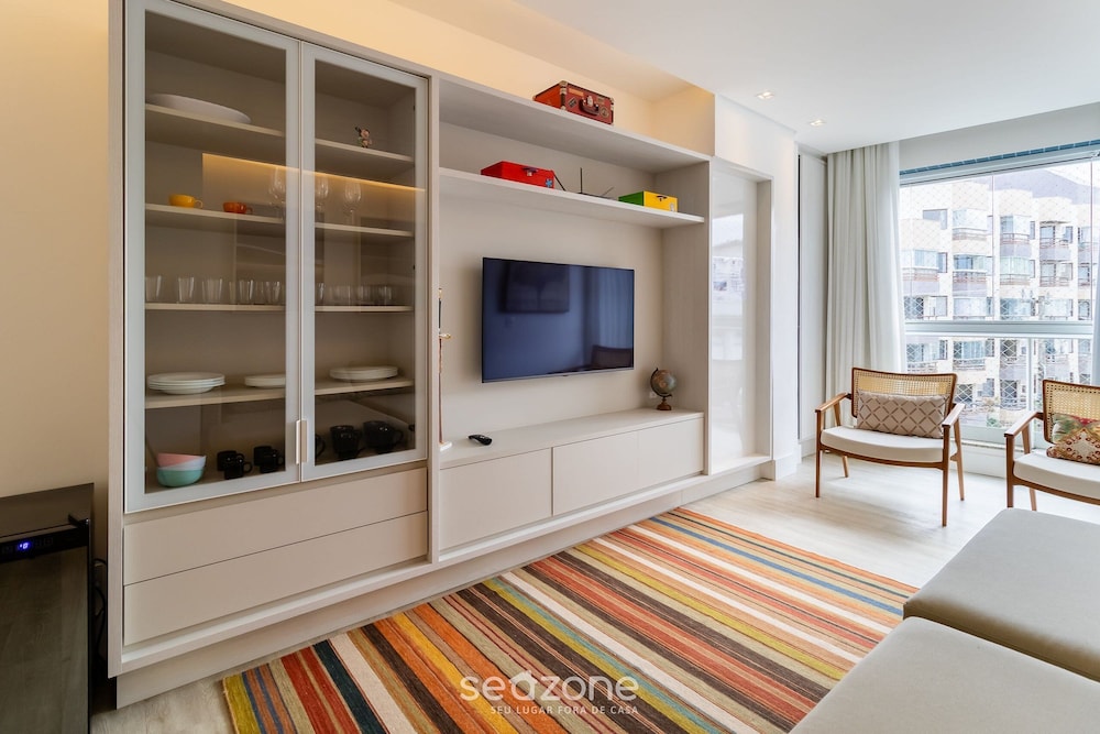 Foot in the Sand Condominium With Pool in Florianopolis - EAR