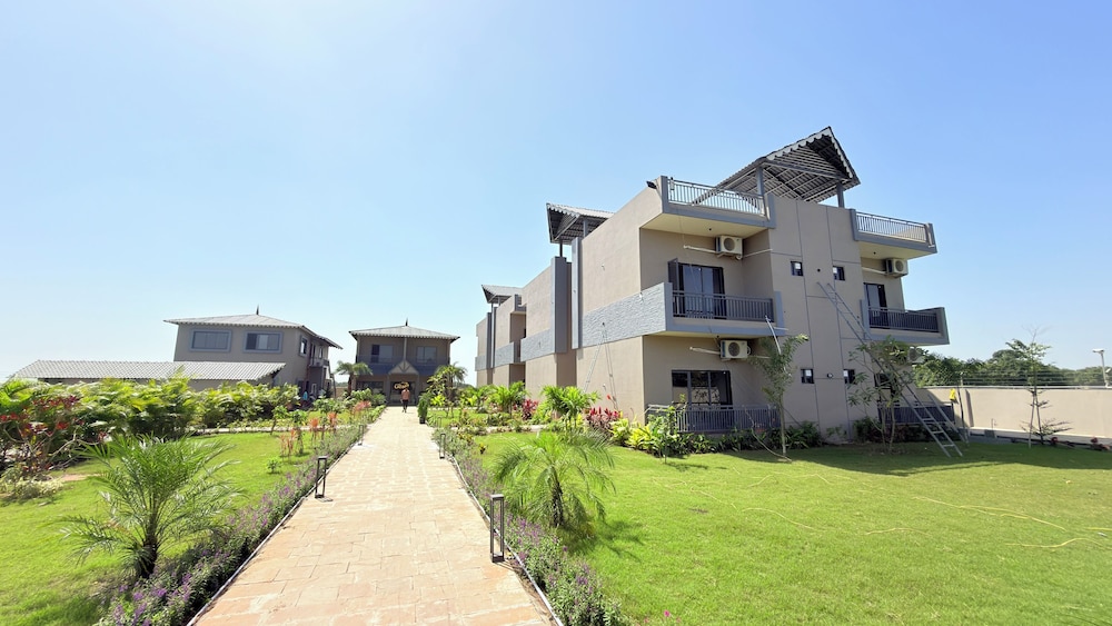 Gold Lion Resort