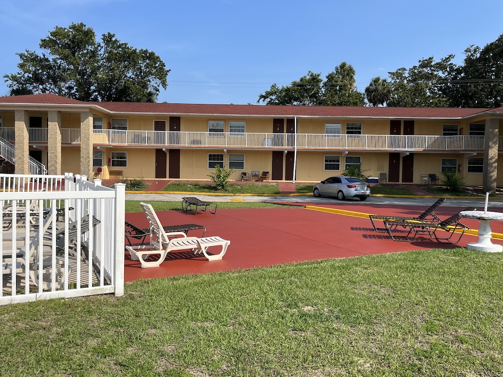 Heritage Inn