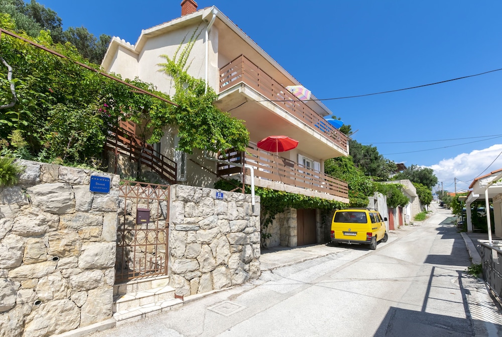 Apartments Mirjana view 4