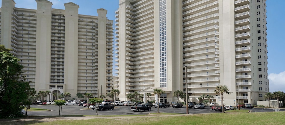 Prime Gulf View Condo Near top Attractions, Dining, & Beach Fun!
