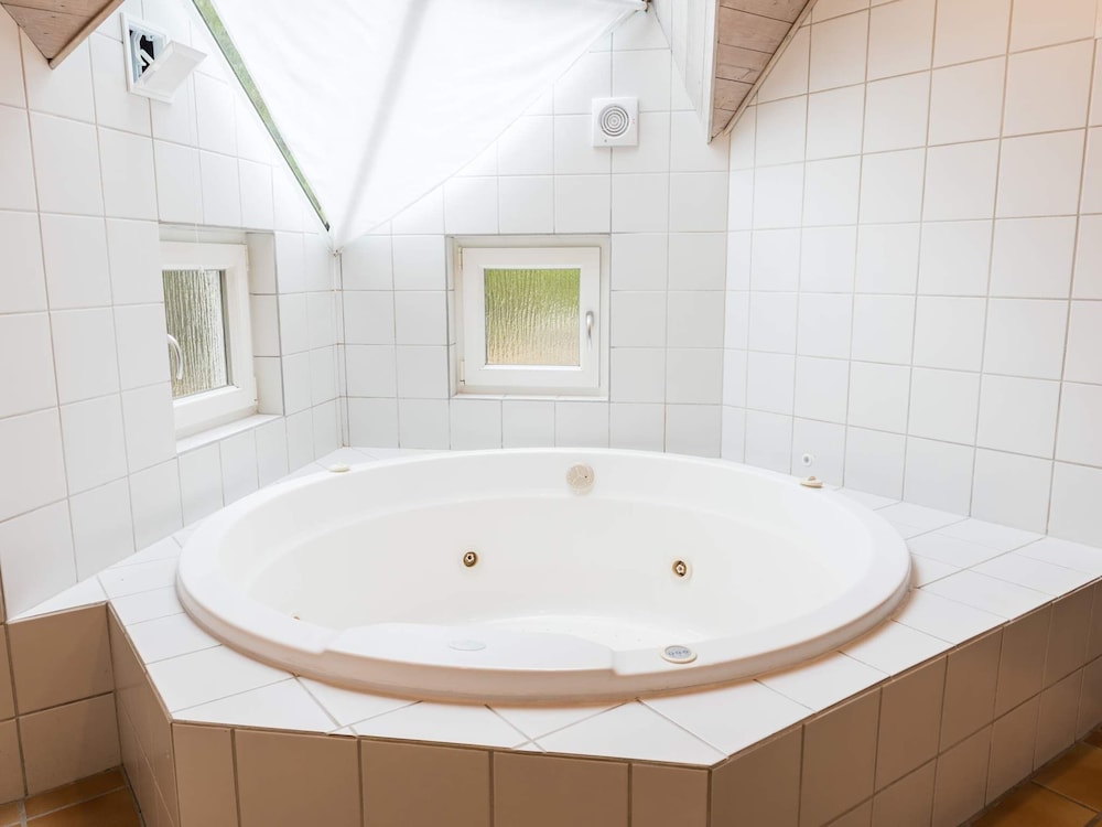 7 Person Holiday Home in Norre Nebel view 3