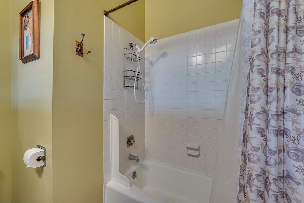 Hale O Aloha Handicap Accessible Gem in Kona!