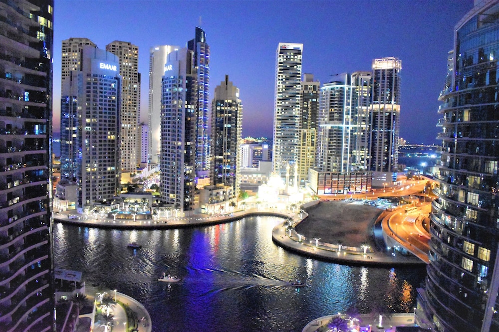 2 Bedrooms Apartment in Marina Diamond 4