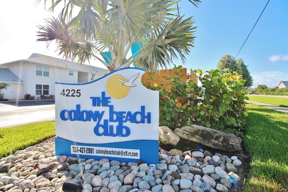 Colony Beach Club 126