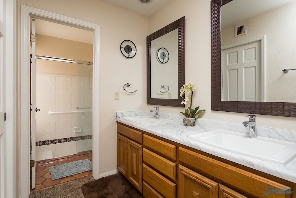 McCormick Ranch Santa Fe Home By Signature Vacation Rentals