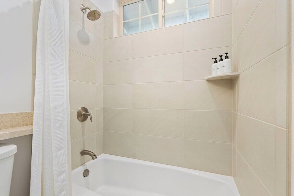 @ Marbella Lane - Stunning Gem w/ MT & Ocean Views
