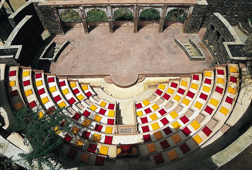 Neemrana Fort-Palace