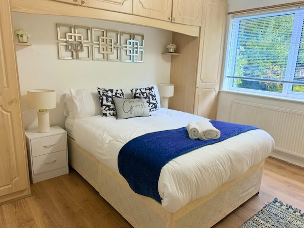 Bungalow - Sleeps 6 - Garden - Wheelchair Access