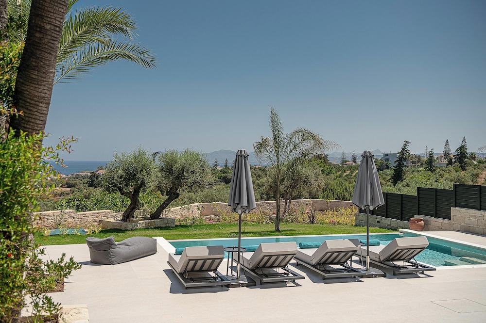 Kymélia Luxury Residences With Sea View