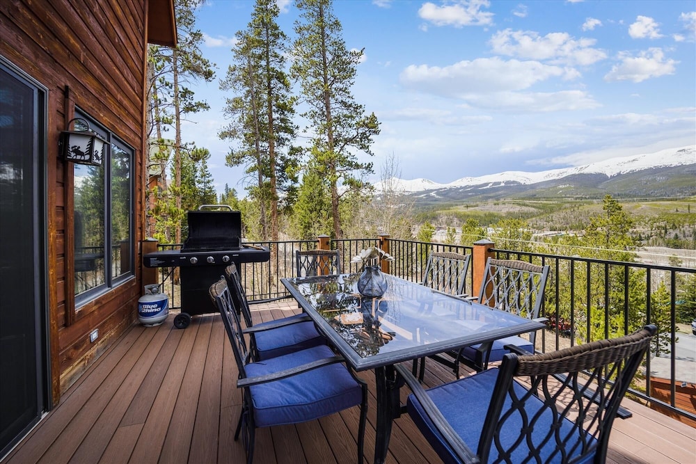 Powder Moose Villa