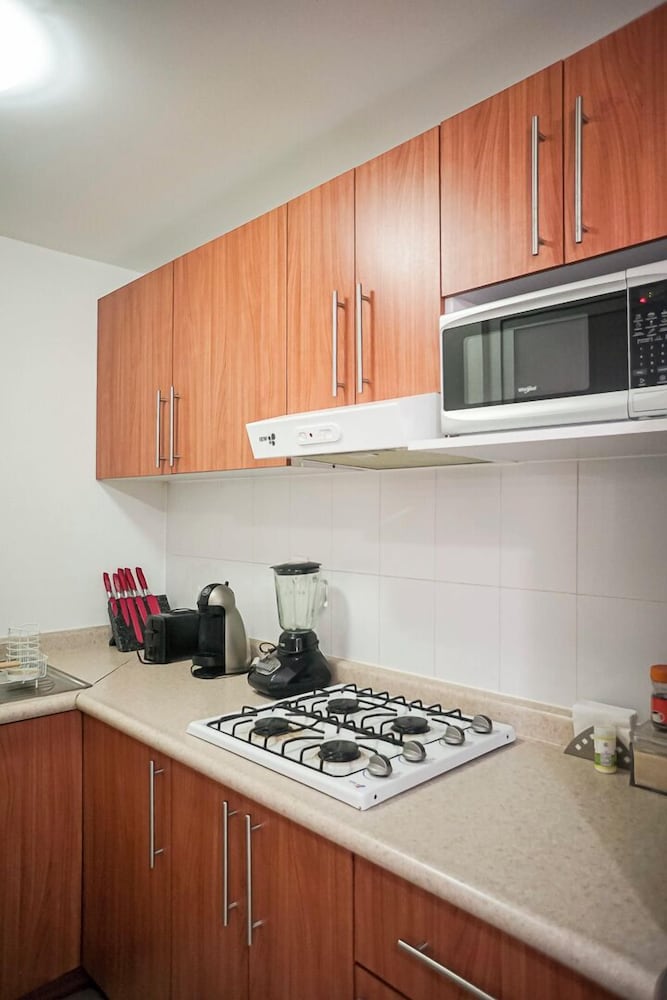 Cozy Apartment Poliforum AC