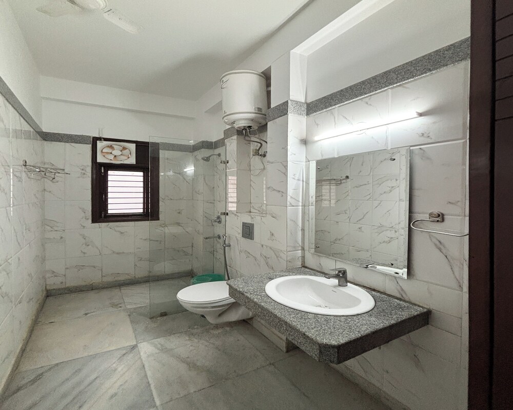 Housr 2 BHK Apartment Sector 39 Gurgaon