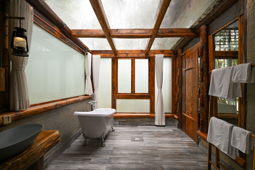 No.5 Valley Lodge