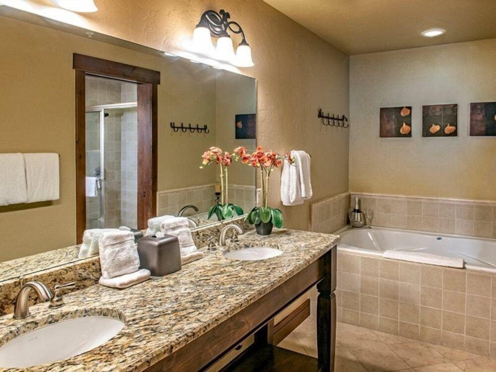 Breck_grandlodge_peak7_2bd
