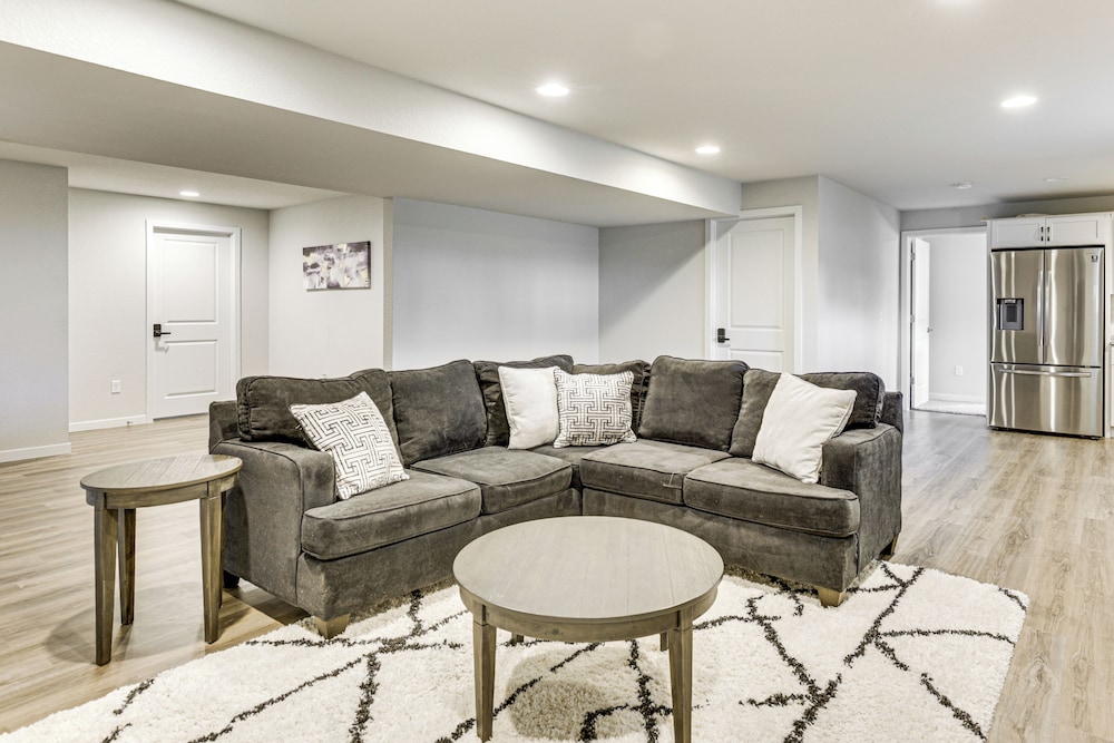 Spacious & Modern Home w/ Deck in Oregon!