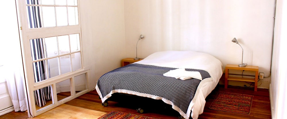 Valparaiso Vacations - Hostal CasaPlan - Property Image 1