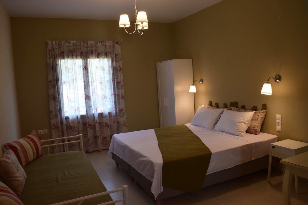 Kallisti Seaside Studios Skopelos