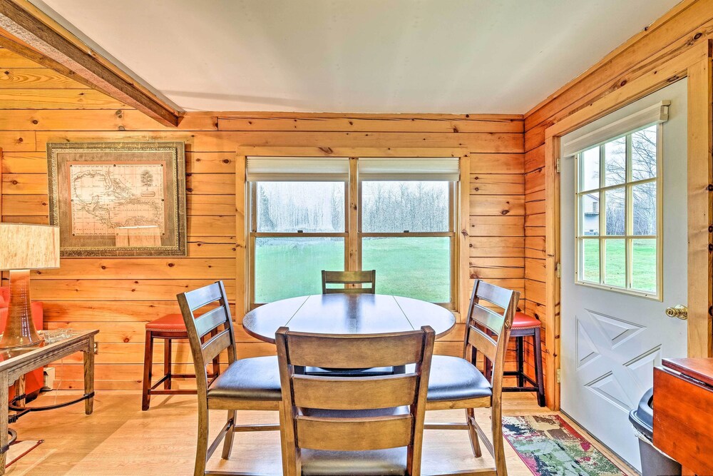 High Peak Heaven: Cozy Log Cabin on 1 Acre!