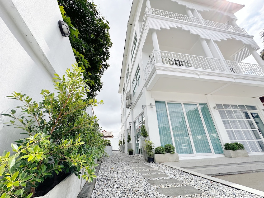 Hotel The White House Rachamankha - Image 1