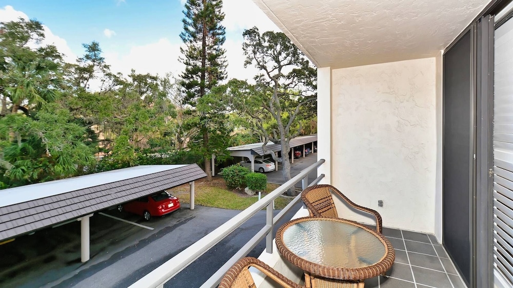 Anchorage Resort 2nd Floor 2 Bedroom Condo Facing IntraCoastal Waters 2 Condo