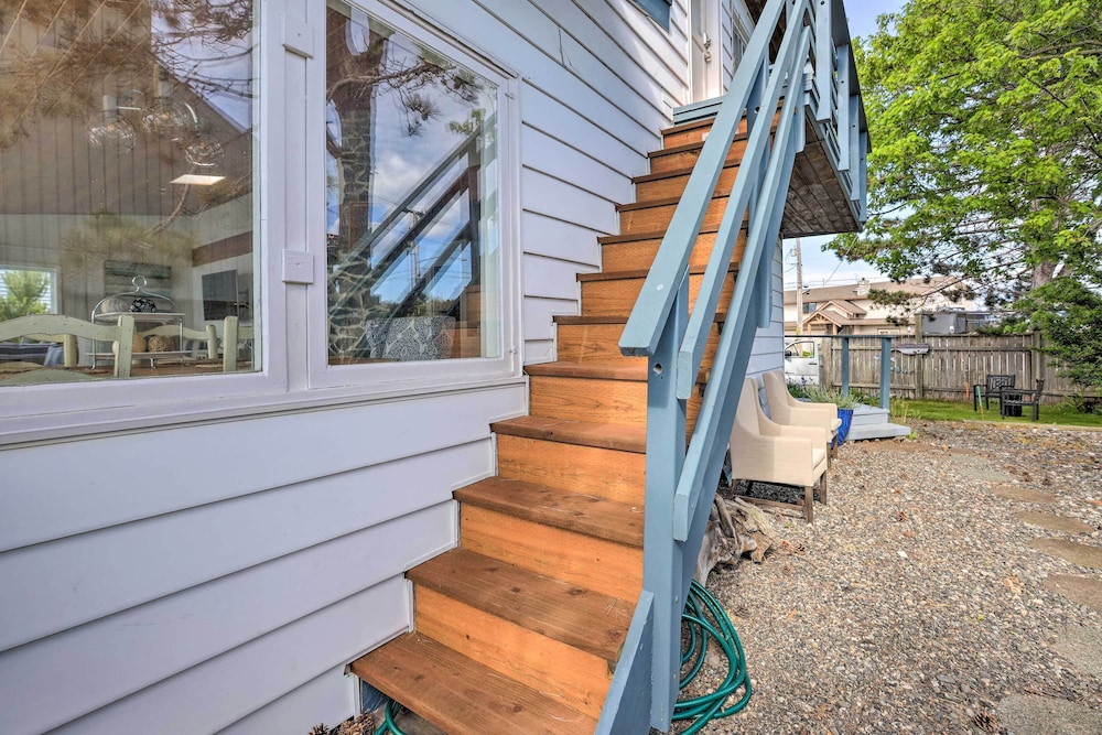 Waterfront Ferndale Home: Deck + Beach Access view 5