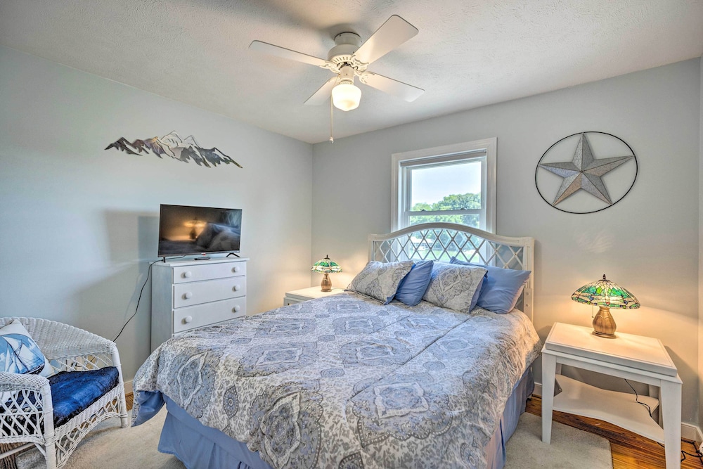 Idyllic Waterfront Home w/ Game Room & Dock view 2