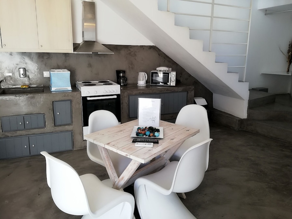 Loukas & Emma Eco Houses