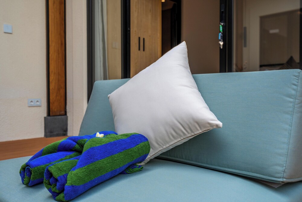 Oasis Residences - Serene Sanur Sanctuary, Modern Comfort Meets Nature