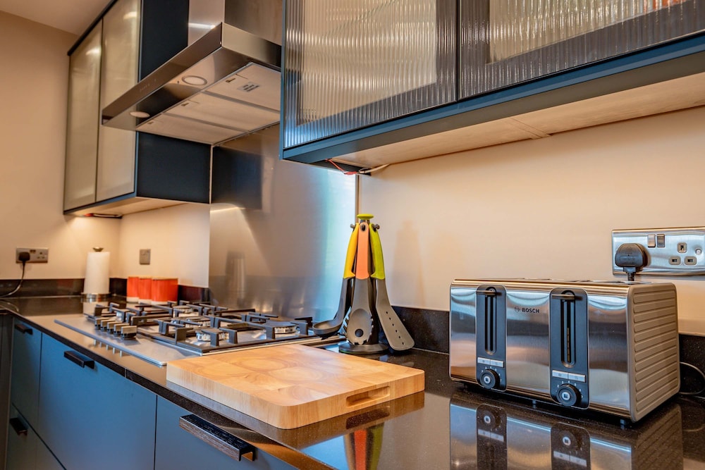 Host Stay Hilltop House