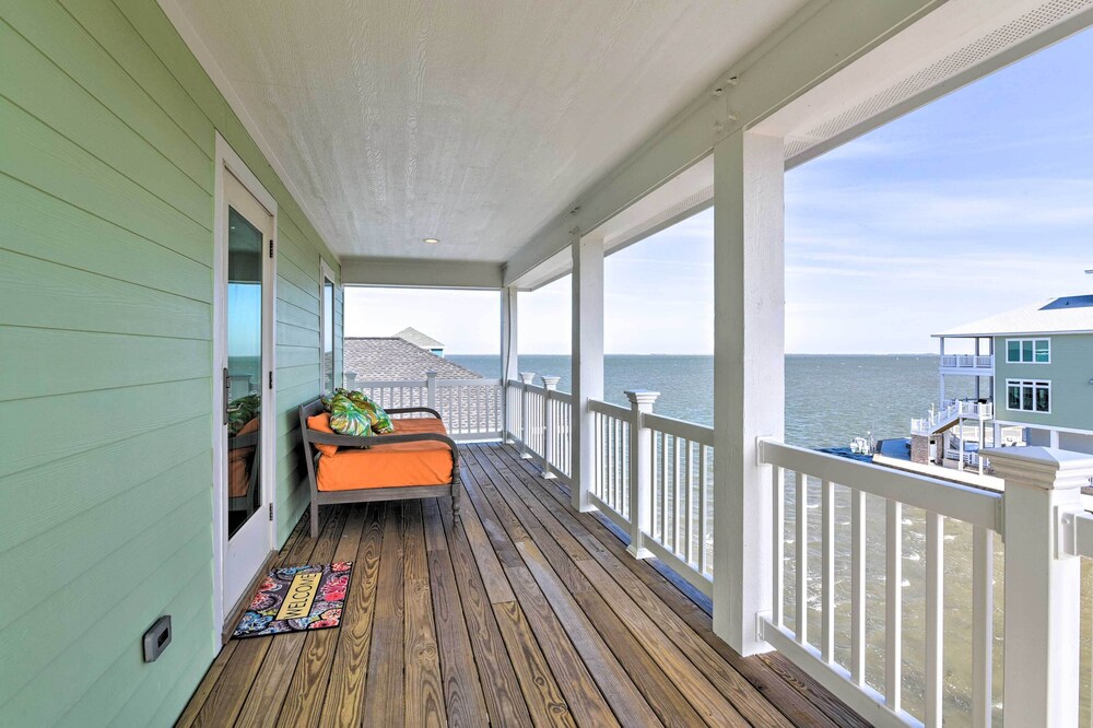 Bayfront Galveston Vacation Rental, Decks & Views!