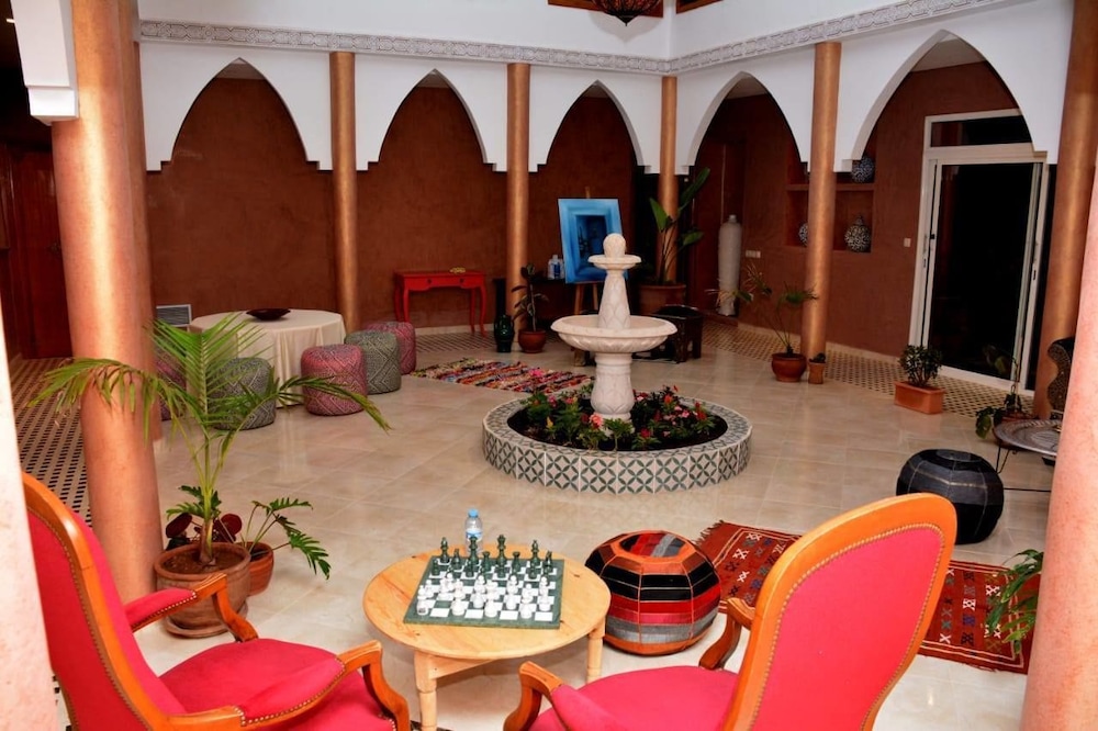 lounge