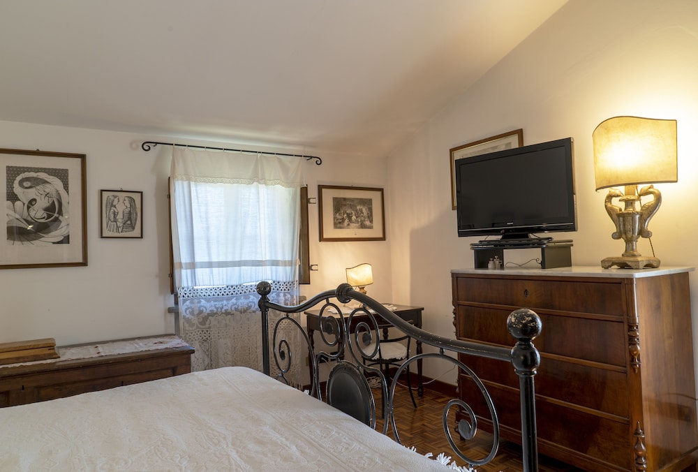 Country Historical House Lucca