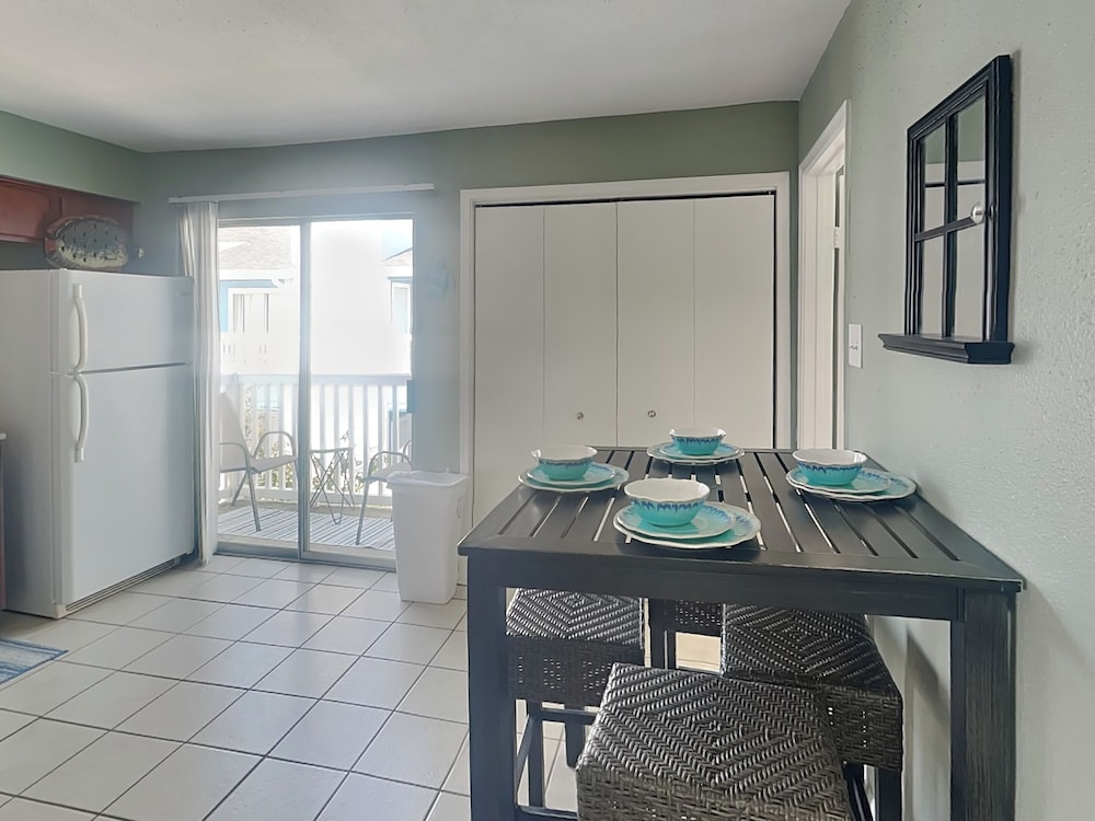 Sea Turtle by Ryson Vacation Rentals
