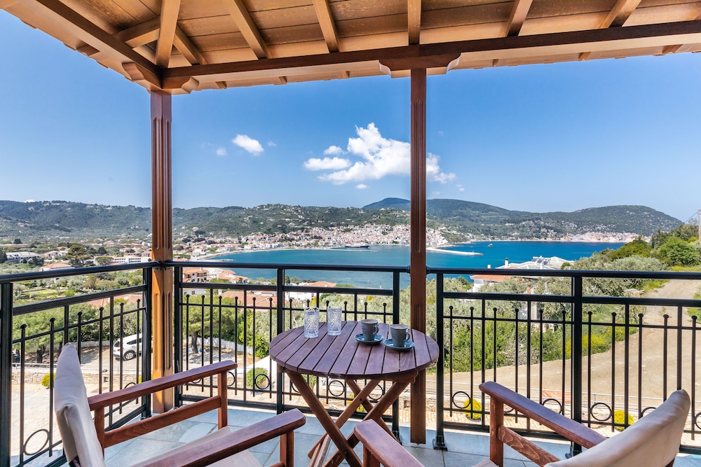 Evlalia Studios & Villas