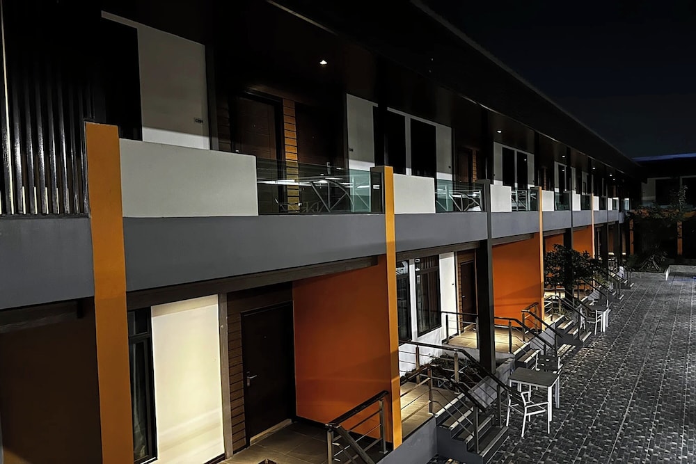 2M Place Apartment
