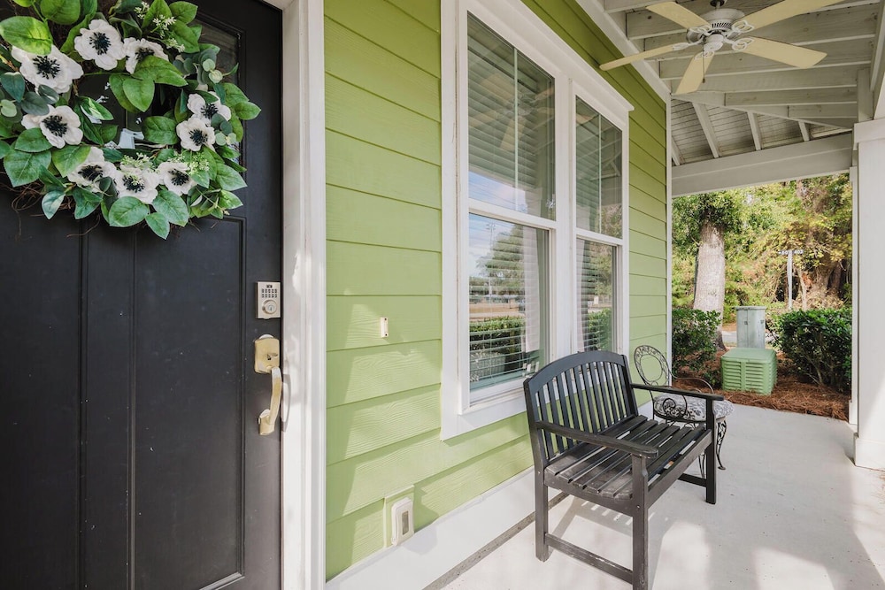 Mary Margaret Cottage - Spacious 4 Bed Coastal Home, Historic Old Town Bluffton