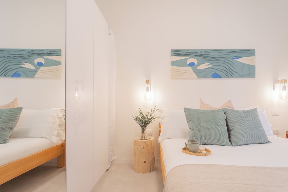Enchanted Como Lake - City Apartment 2 by Rent all Como