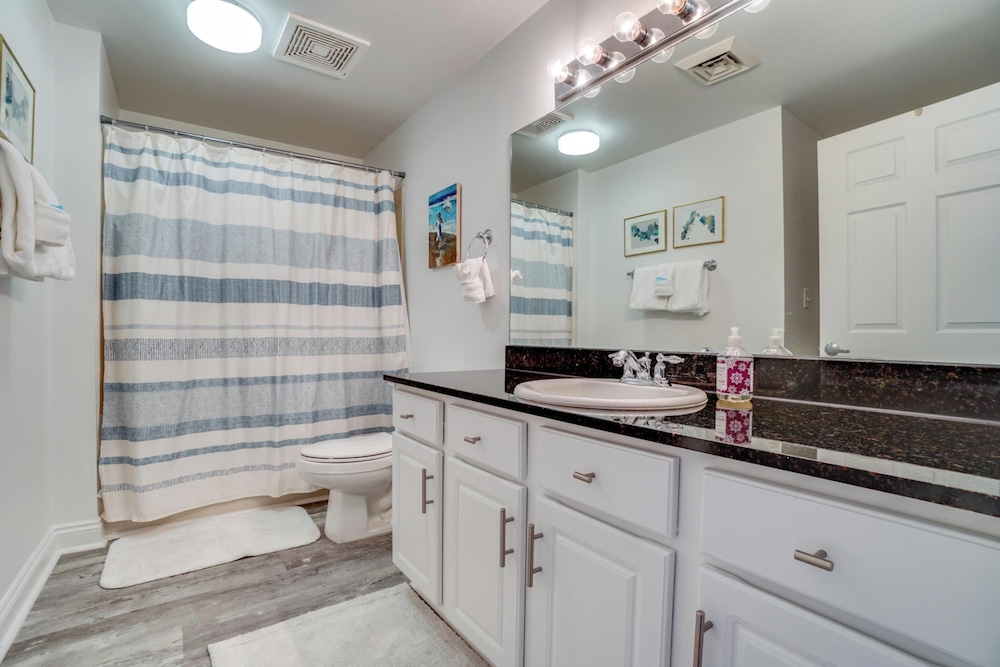 Calypso Beach Resort by Panhandle Getaways