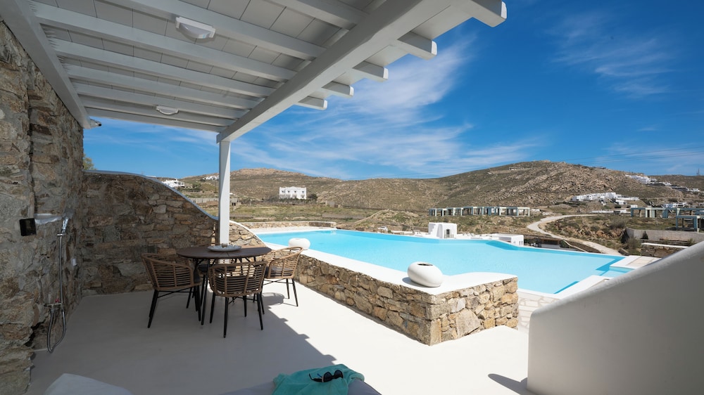 CAVO BLUE VILLAS