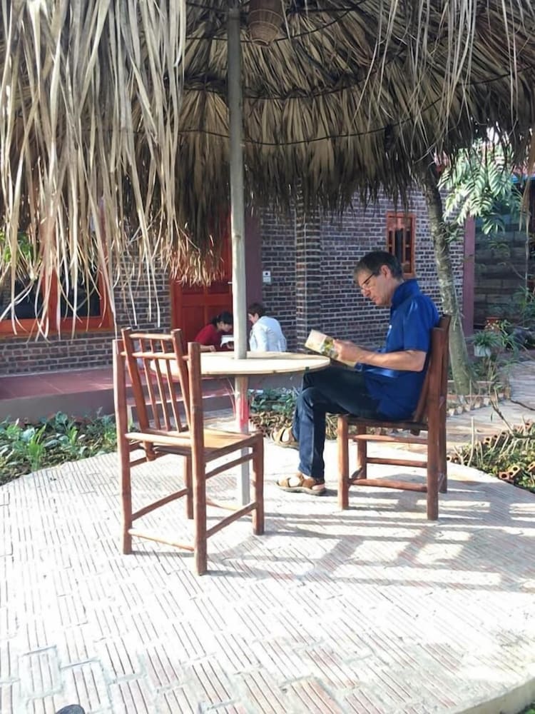 Van Long Family Homestay