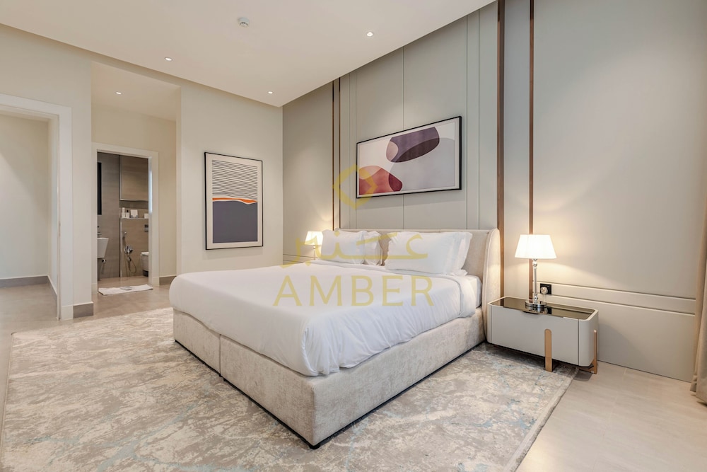 Amber Hospitality - BLVD