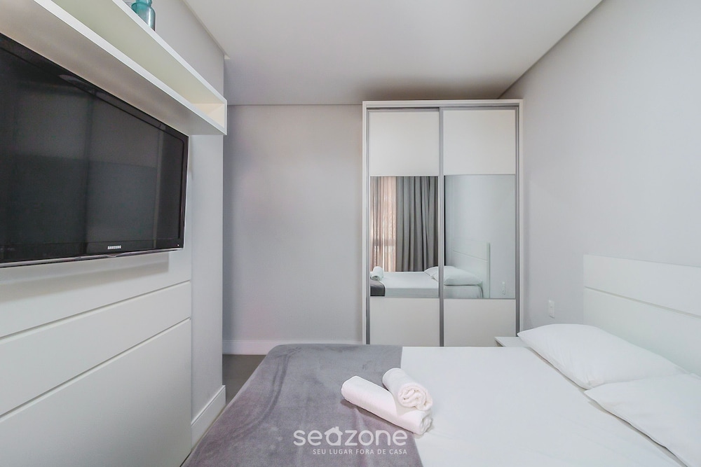 CSD - Apartments Near Bombas Beach