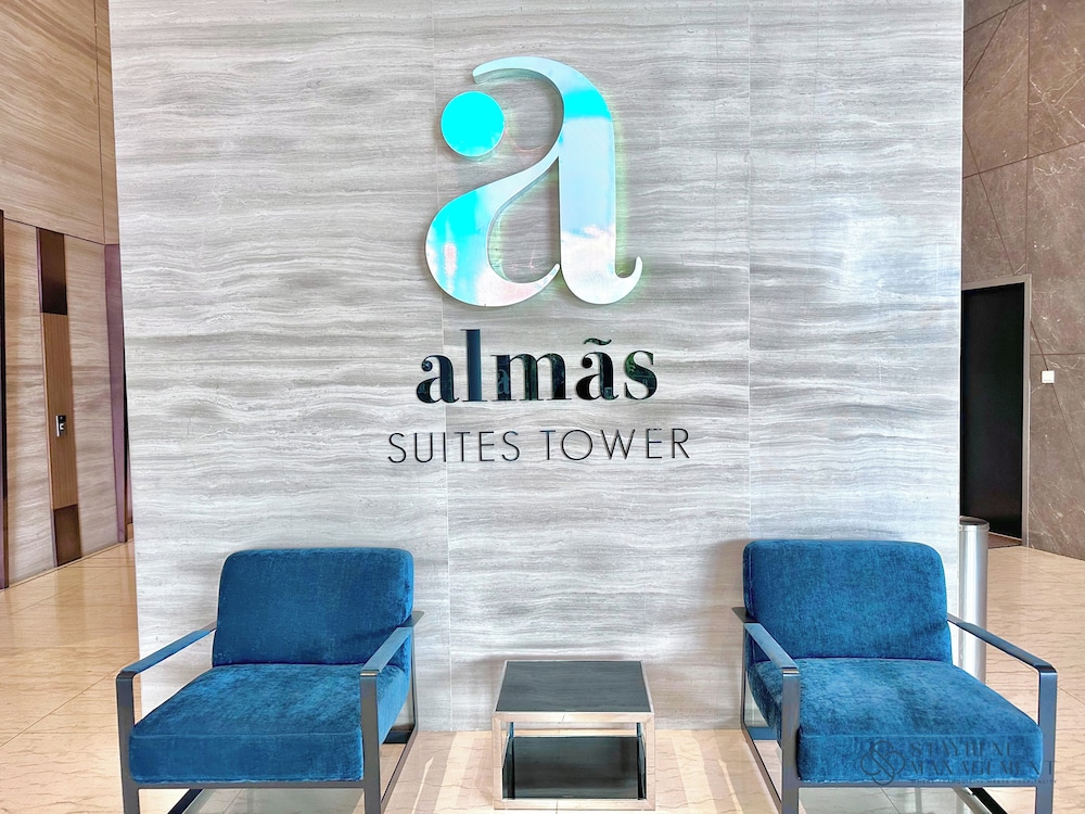 Almas Suites Puteri Harbour by Stayrene photo 4