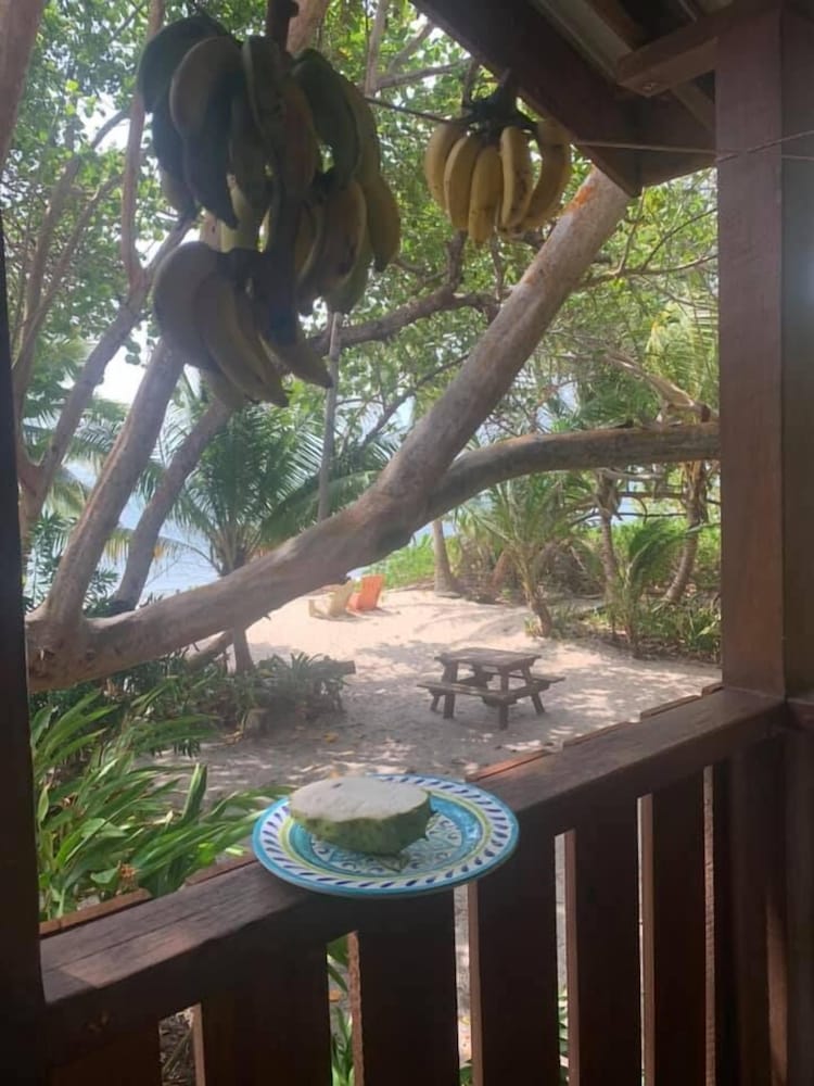 finca beach house and cabana