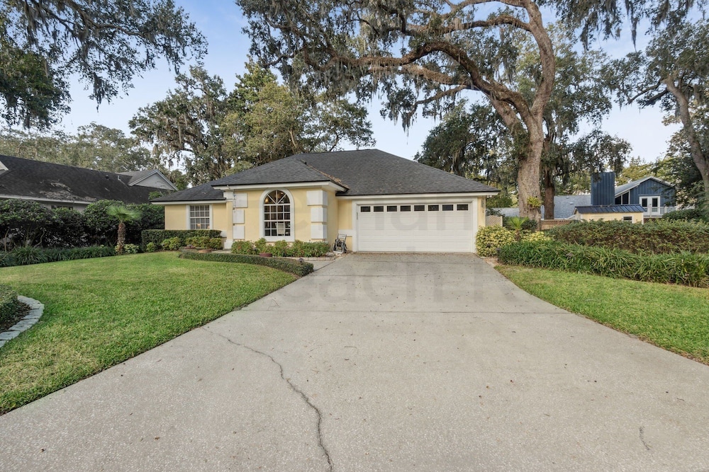 4937 Windward Place 3 Bedroom Home