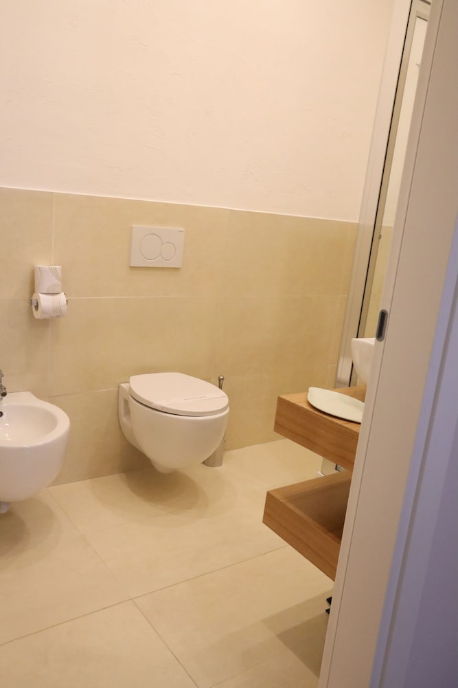 Eden Luxury Suites