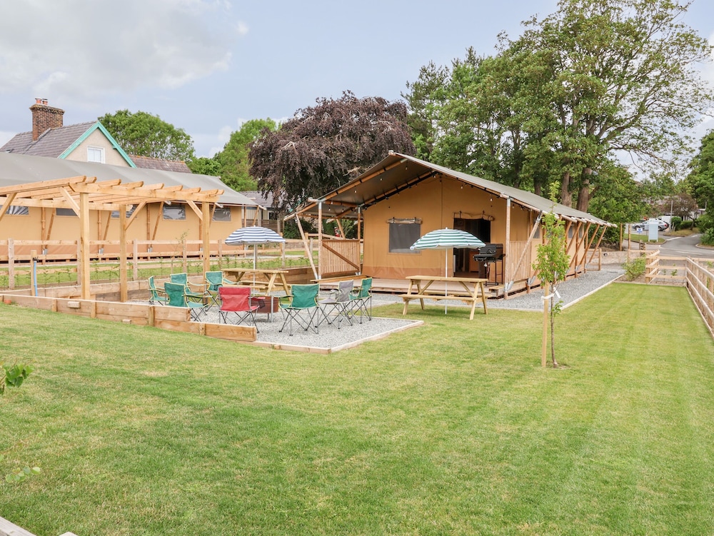 Mad Molly Lodge
