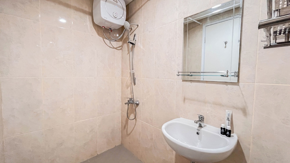 Great Deal Studio Apartment at Tamansari Skylounge Makassar