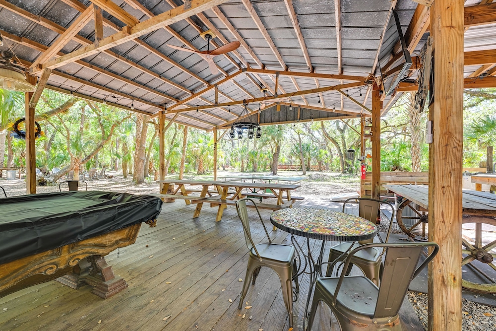 Spacious Sebring Family Cabin w/ Fun Barn + Yard!